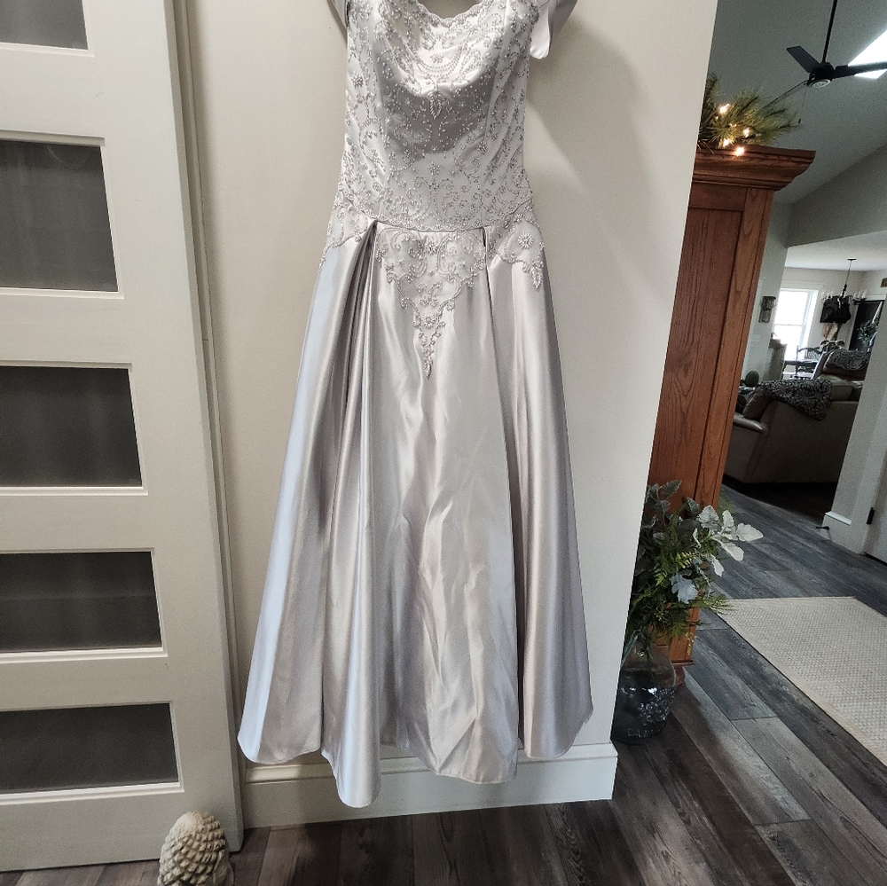 Elegant Silver Gown with Embroidered Details